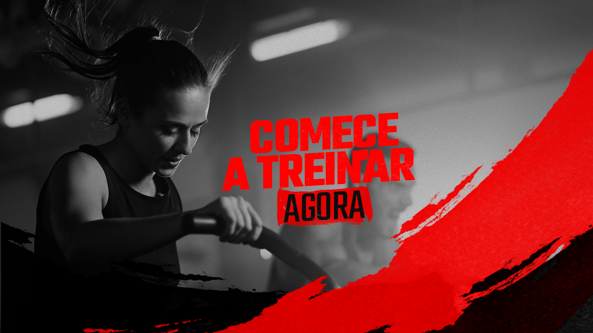 Comece a treinar agora na Under Gym - Mulher treinando com determinação